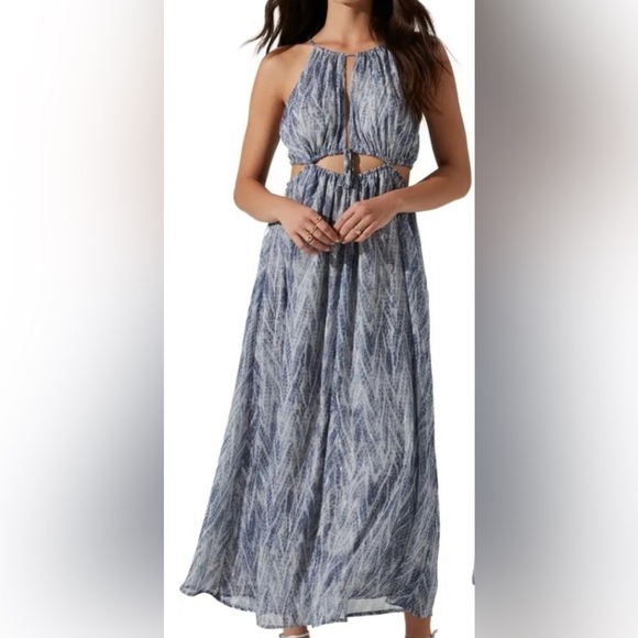 ASTR The Label Dresses & Skirts - 🦋 ASTR The Label Blue Print Maxi Dress – Cutout Sides - Halter Style